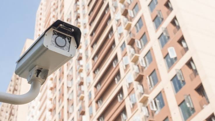 Ev Güvenliği Kurulumu: Apartman ve Sitelerde Güvenlik Kamerası Kullanımı - Teknik Servis Rehberi
